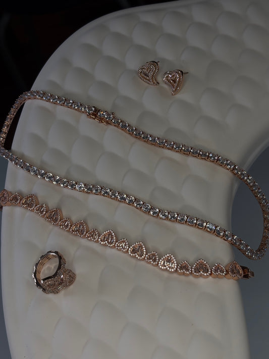 Pretty in love collection